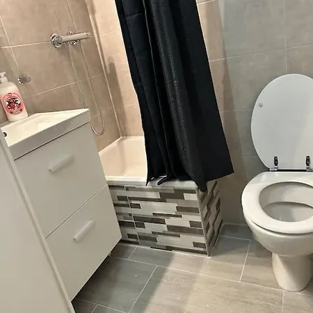 Moderne Proche Land Apartmán