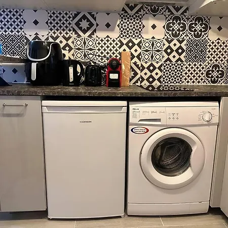 Moderne Proche Land Apartman *